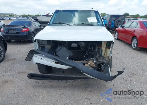 2004 Chevrolet Tahoe Ls z USA, uszkodzony, nr VIN 1GNEC13Z34R205558